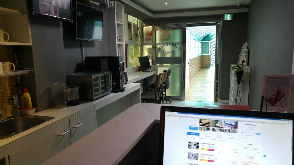 Embassy Guesthouse Itaewon Seoul Exteriör bild