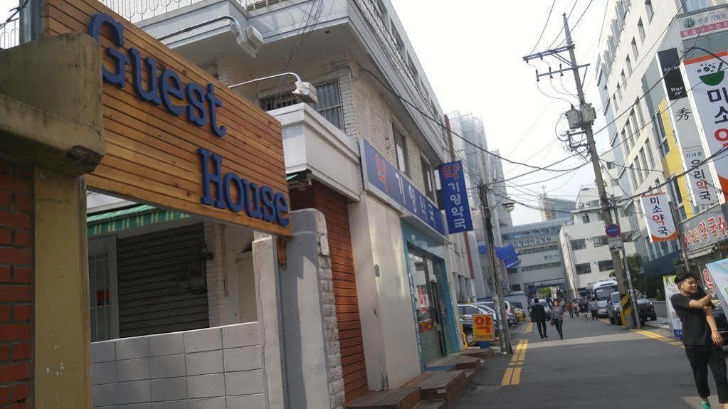 Embassy Guesthouse Itaewon Seoul Exteriör bild