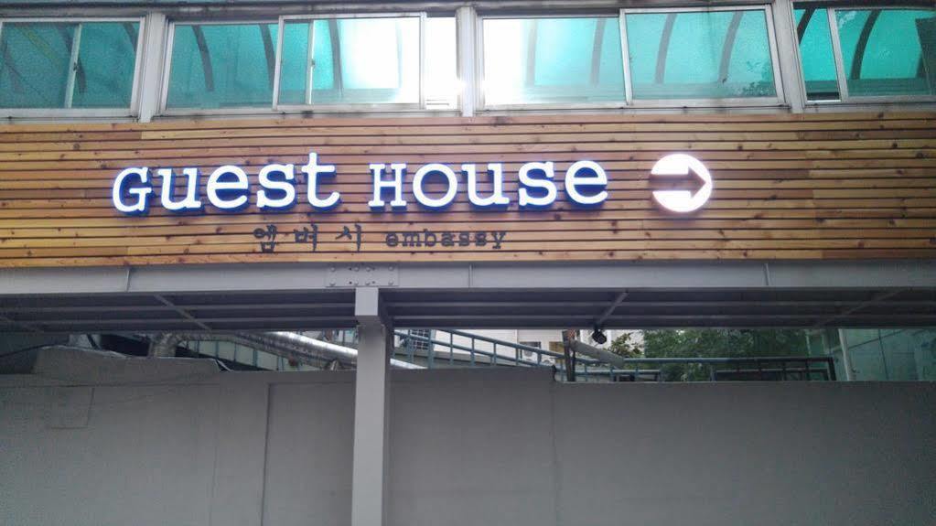 Embassy Guesthouse Itaewon Seoul Exteriör bild